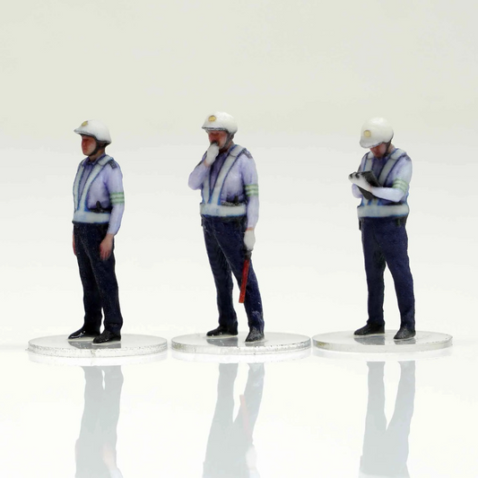 箱庭技研 figreal 1/64 交通警察官001 3体セット