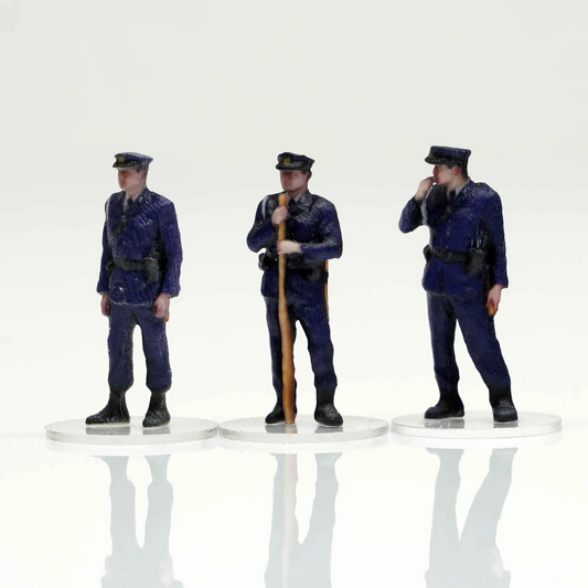 箱庭技研 figreal 1/64 旧警察官001 3体セット