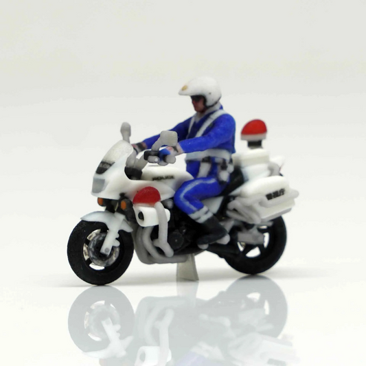 箱庭技研 figreal 1/64 白バイA 走行中(13) 隊員乗車セット