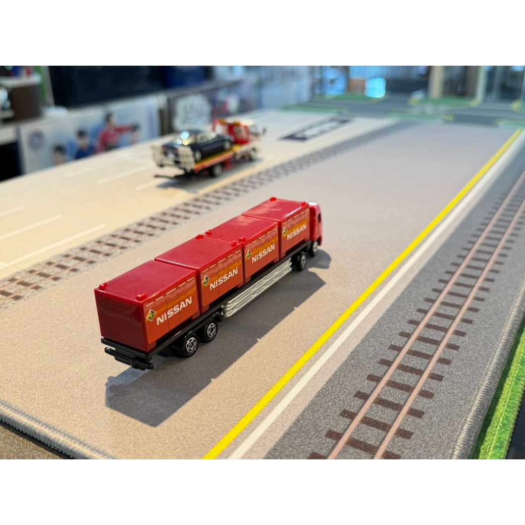 ※ちょっとだけ訳あり品　ASPEDAアスピーダ　ミニカージオラママット　貨物駅バックヤード　1/64サイズ