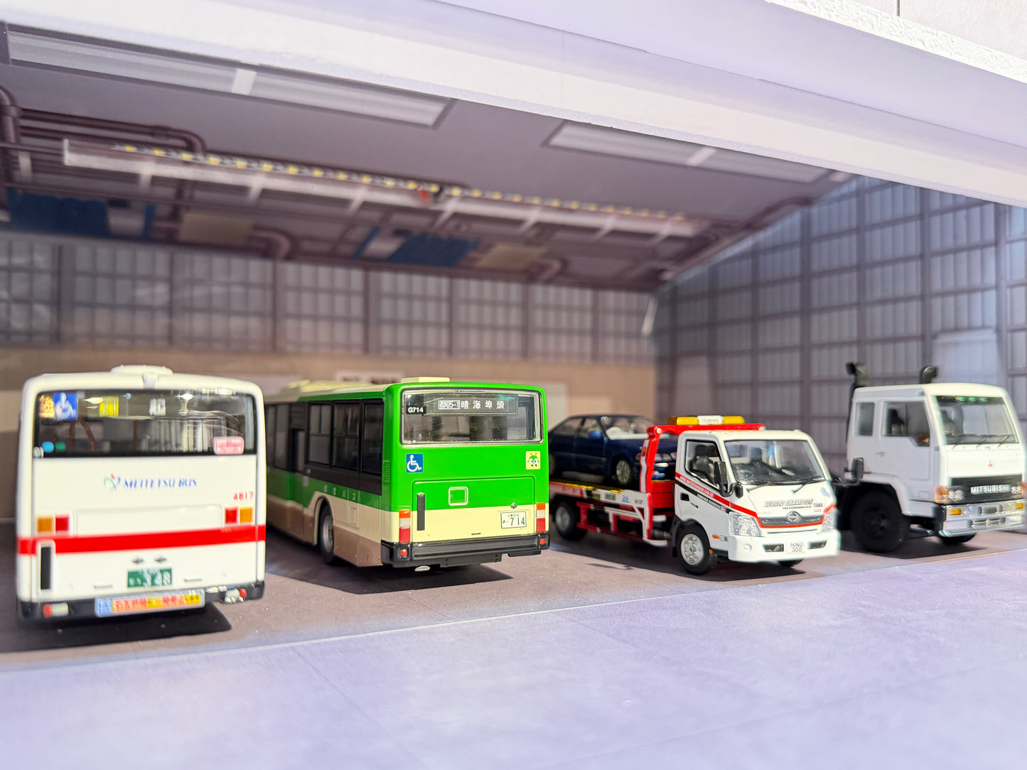 【ご予約受付】　特注品 助川車体工業 Fast Diorama  1/64  大型バス大型車両整備工場ジオラマ　限定品