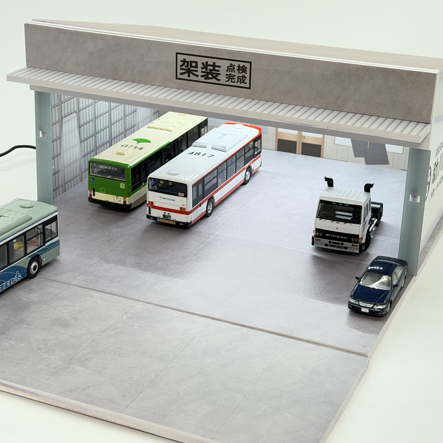 特注品 助川車体工業 Fast Diorama  1/64  大型バス・大型車両整備工場ジオラマ　限定品
