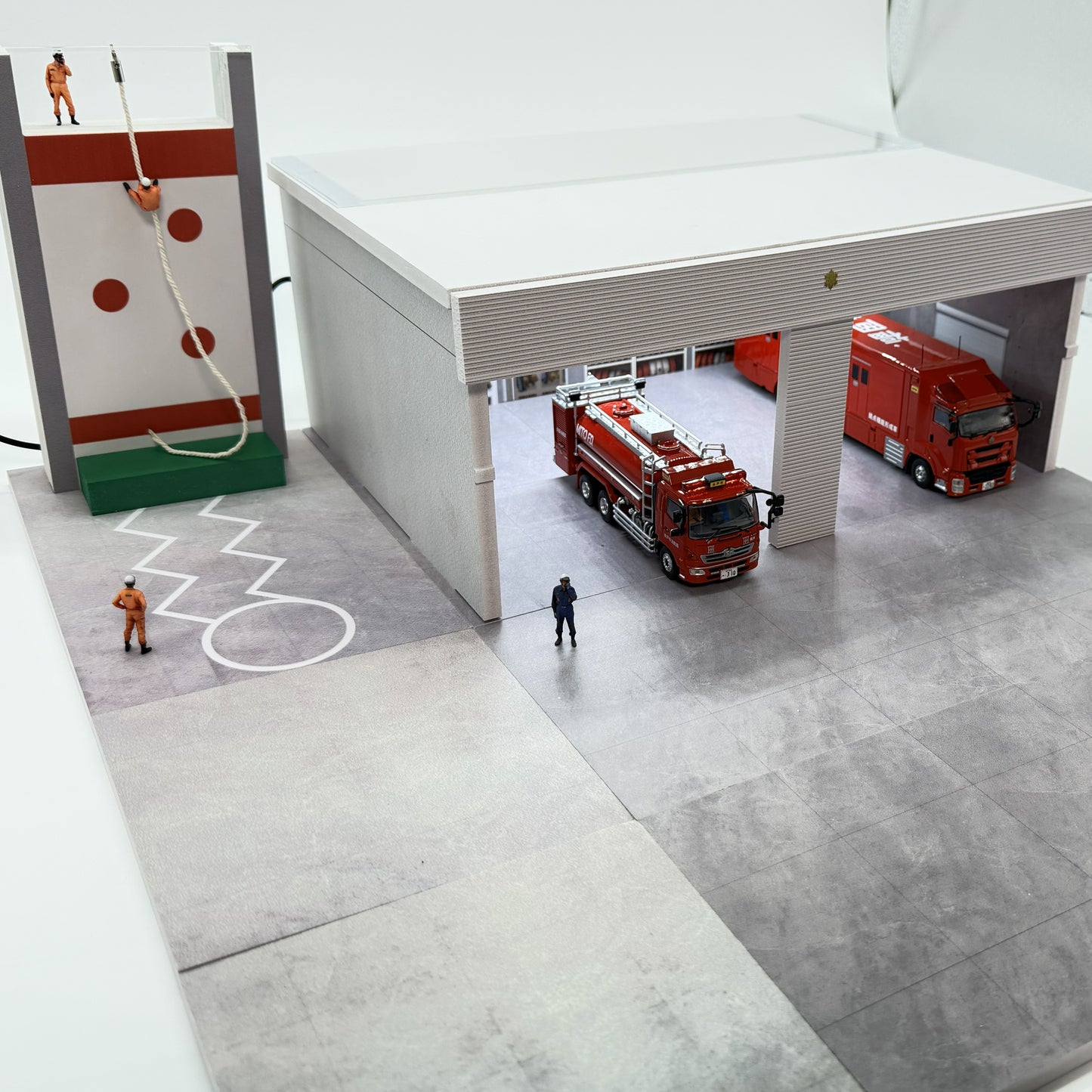 【ご予約受付】　Fast Diorama 1/64  消防訓練塔　発売記念初回ロット3960円