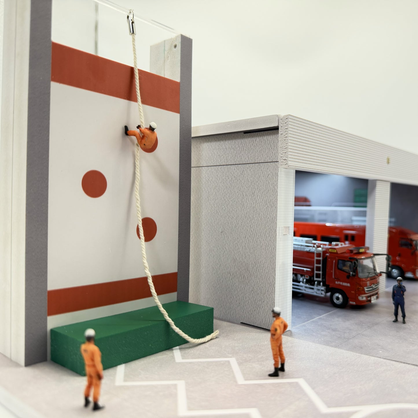 【ご予約受付】　Fast Diorama 1/64  消防訓練塔　発売記念初回ロット3960円