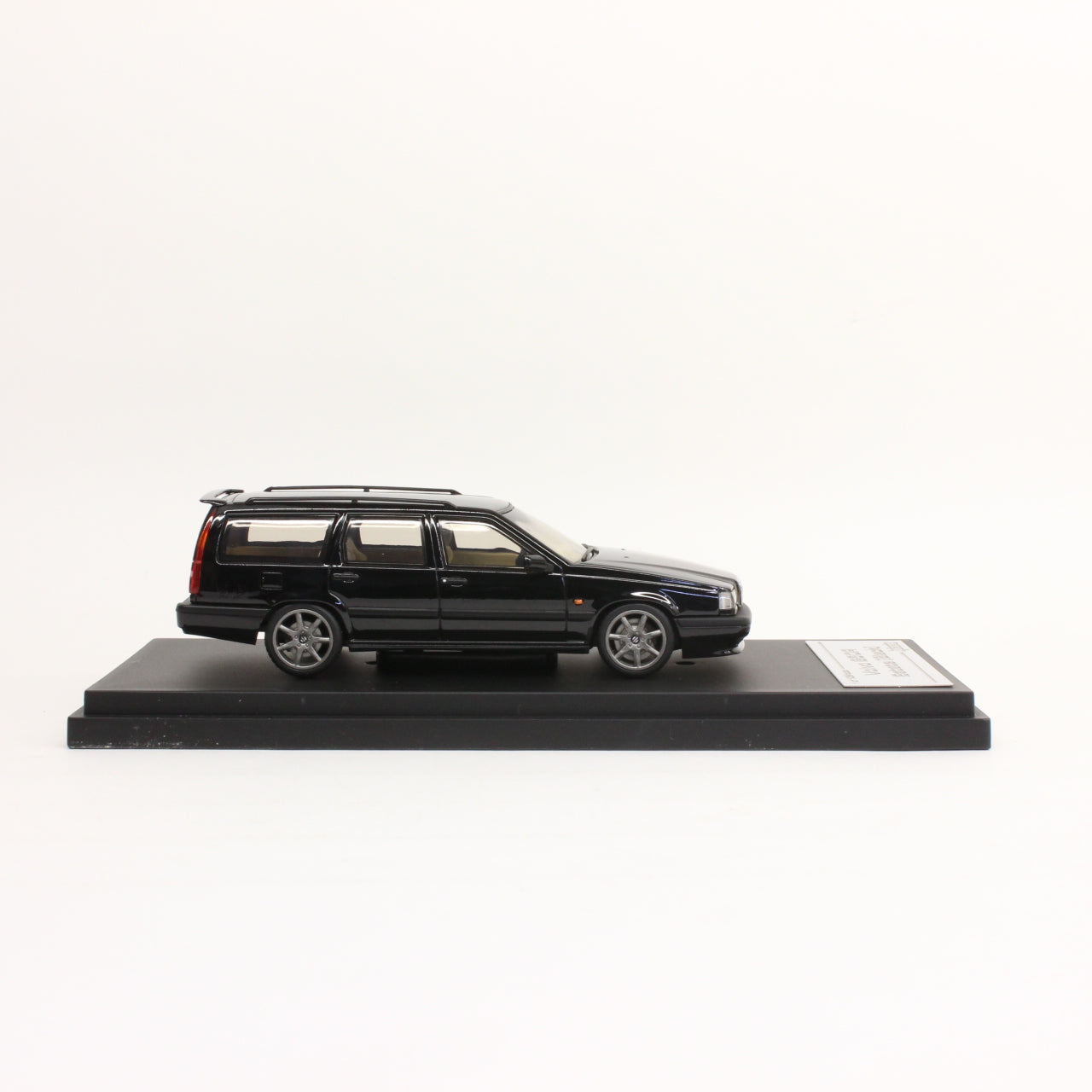 hpi racing 1:43 Volvo 850R Estate (Black)