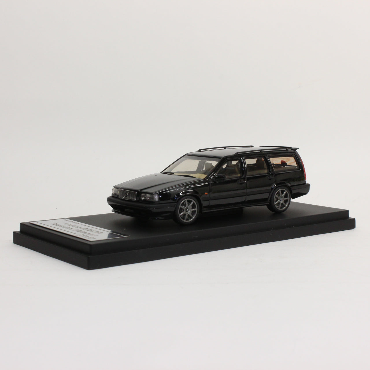 hpi racing 1:43 Volvo 850R Estate (Black)