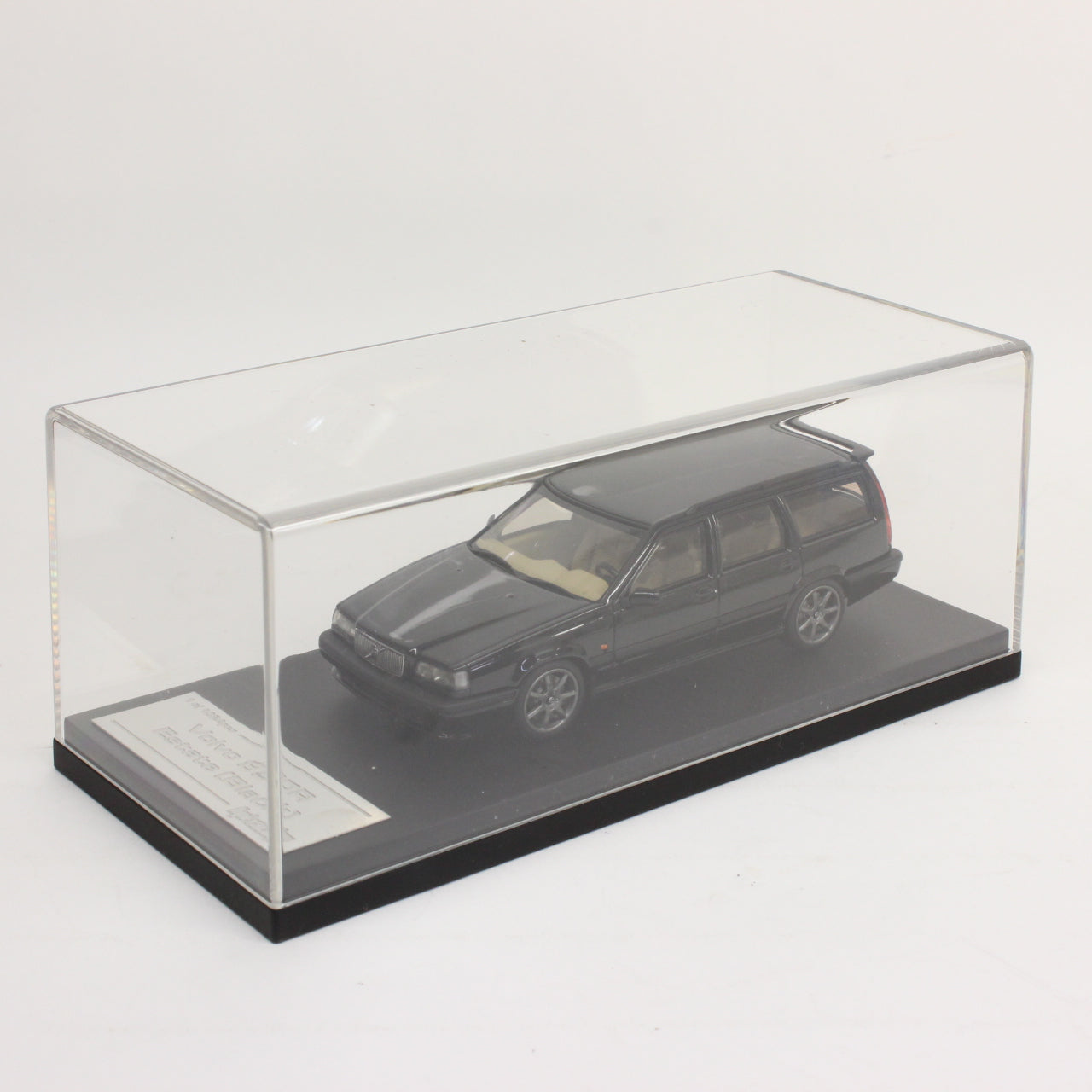 hpi racing 1:43 Volvo 850R Estate (Black)