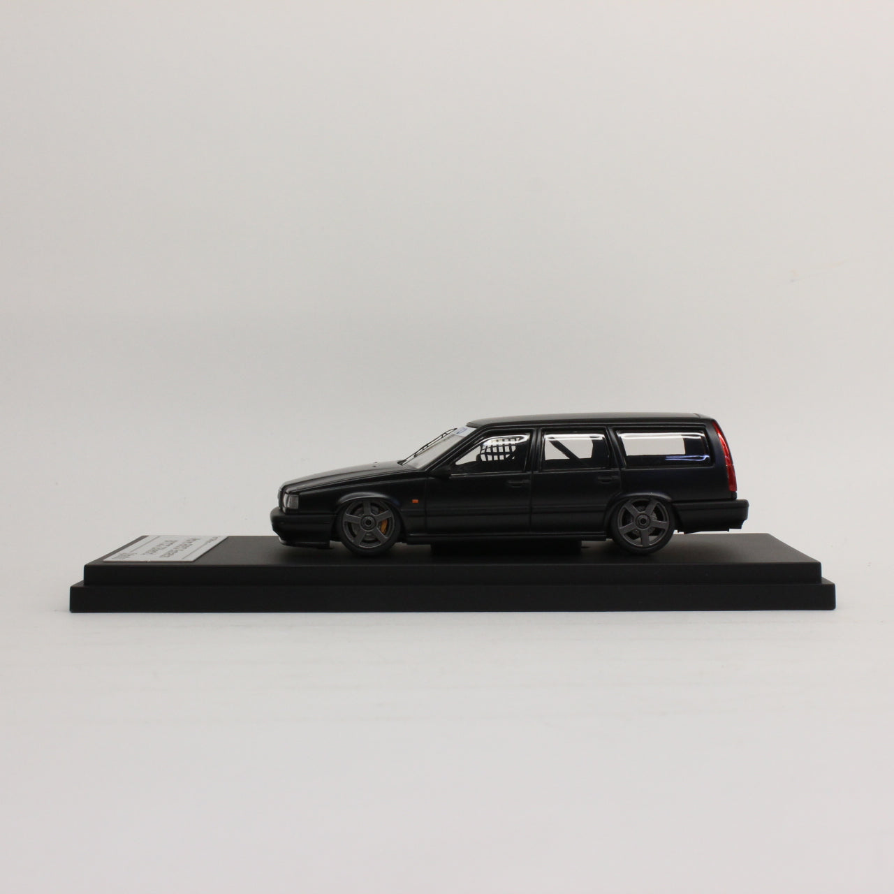 hpi racing 1:43 Volvo 850 Estate BTCC (Plain Color Model: Black)