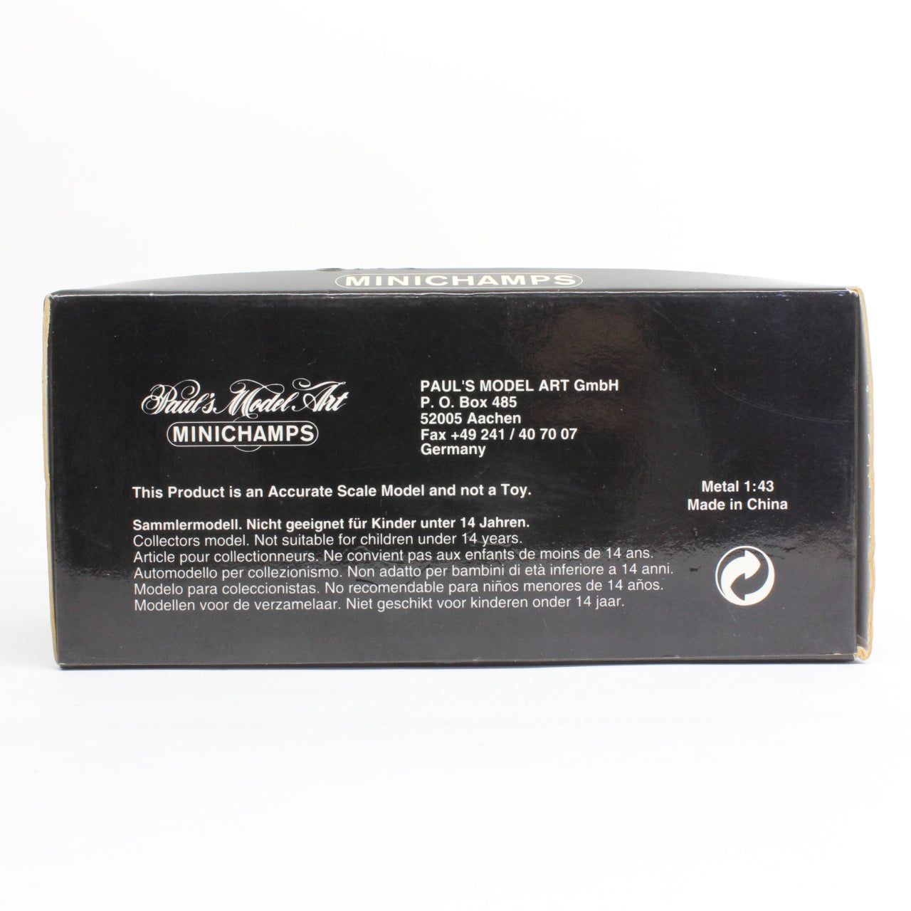 MINICHAMPS 1/43 Volvo 850 Break 1996 red