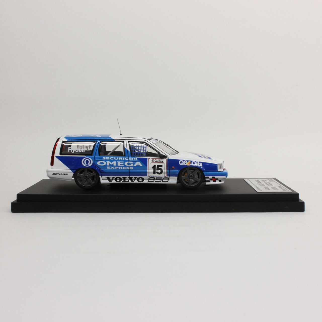 hpiレーシング 1/43 ボルボ 850 エステート (#15) 1994 BTCC / hpi