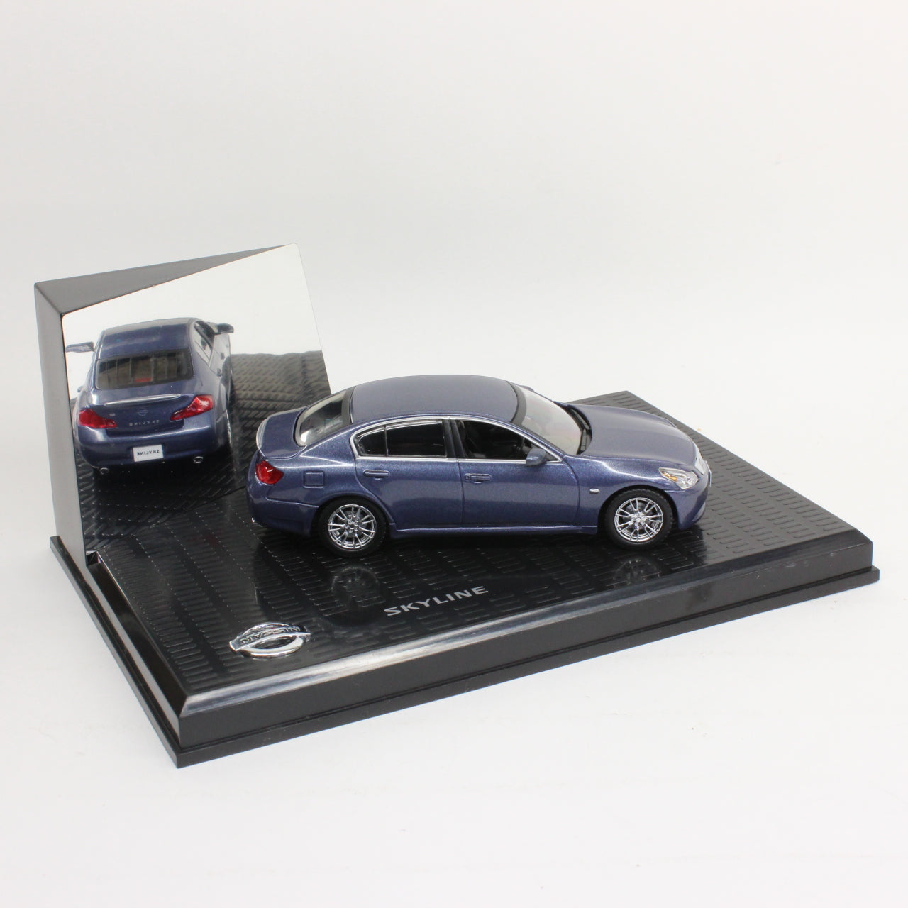 NISSAN ニッサン 1/43 日産スカイライン (2008年 日産自動車株式会社 株主様ご優待品)/ NISSAN SKYLINE