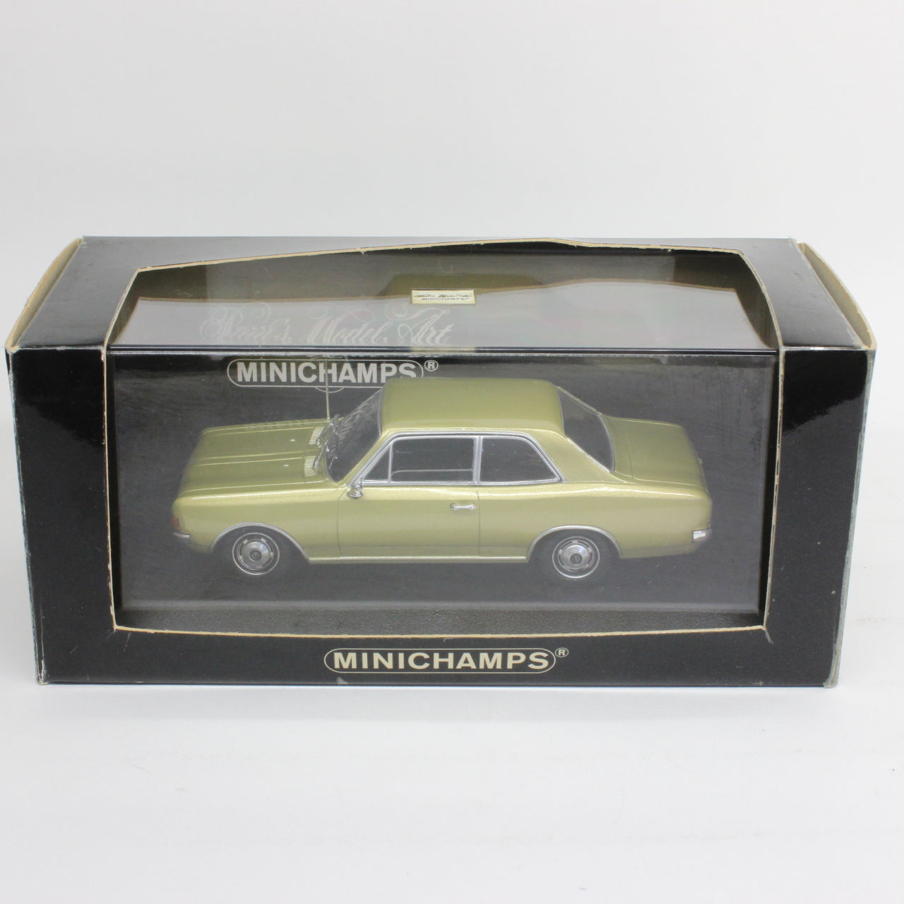MINICHAMPS 1/43 オペル レコルト 'C' 2ドア 1966(ゴールド) / Opel Rekord 'C' 2-Door 1966 Gold