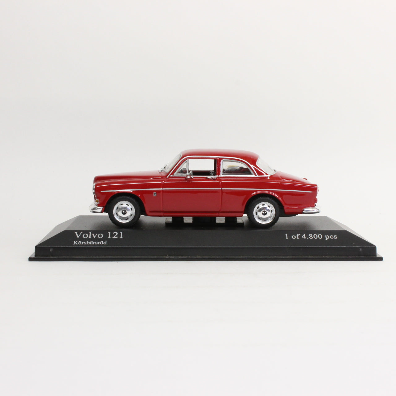 MINICHAMPS 1/43 Volvo 121 (Red) / ボルボ 121 (赤)