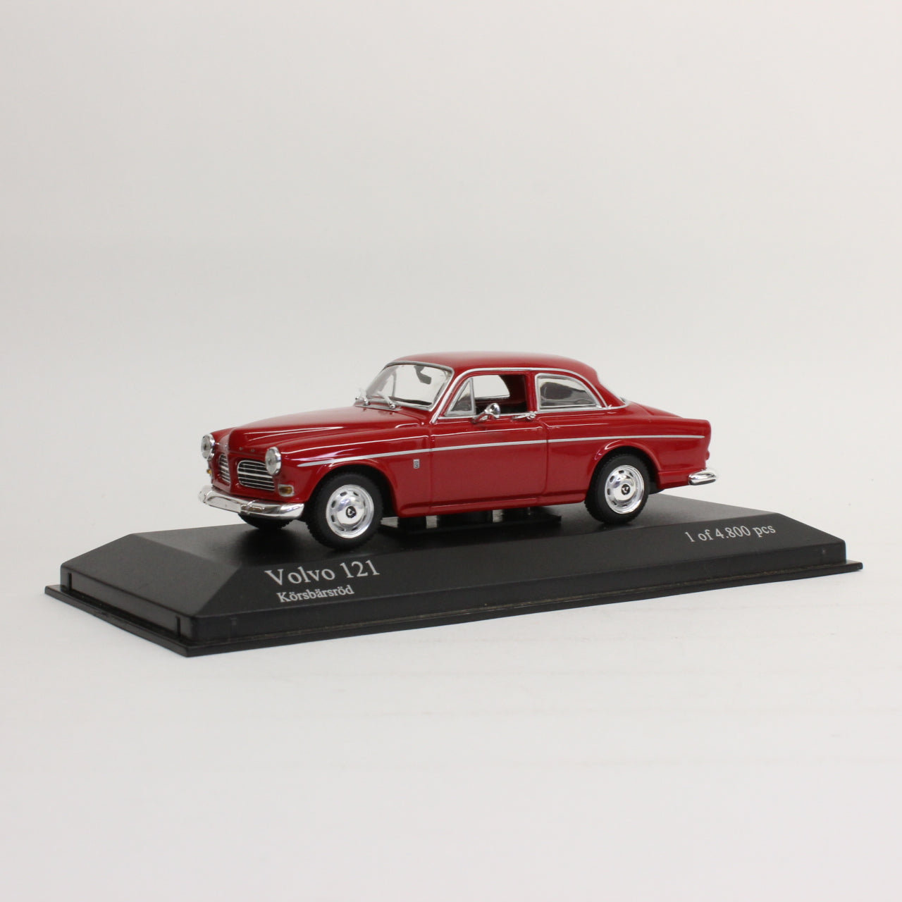 MINICHAMPS 1/43 Volvo 121 (Red) / ボルボ 121 (赤)