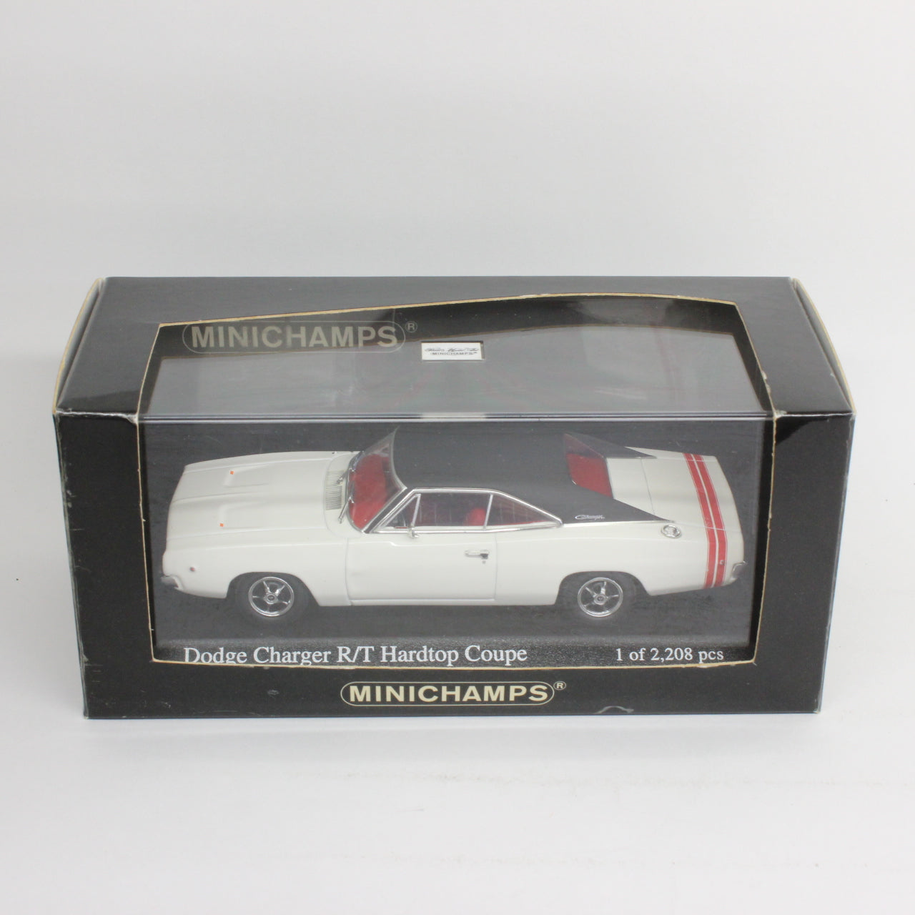 MINICHAMPS 1/43 Dodge Charger R/T Hardtop Coupe 1968 (White)