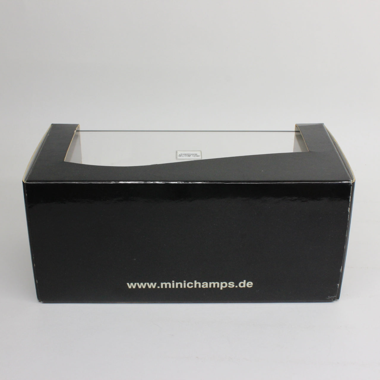 MINICHAMPS 1/43 Dodge Charger R/T Hardtop Coupe 1968 (White)