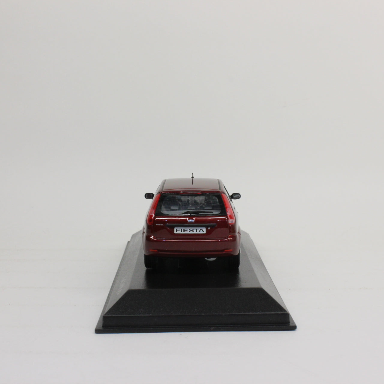 MINICHAMPS 1/43 Ford Fiesta 2002 （Red metallic）