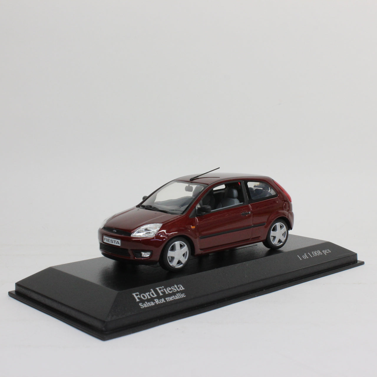 MINICHAMPS 1/43 Ford Fiesta 2002 （Red metallic）