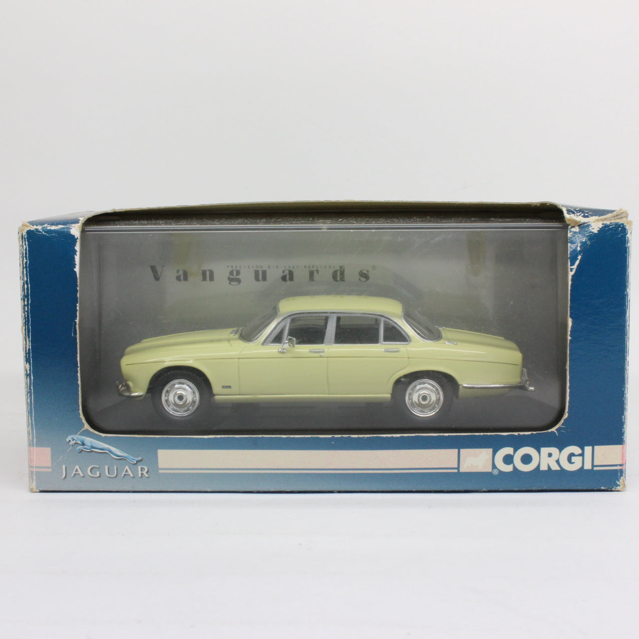 VANGUARDS 1/43 JAGUAR XJ6 SERIES 1 PALE PRIMROSE