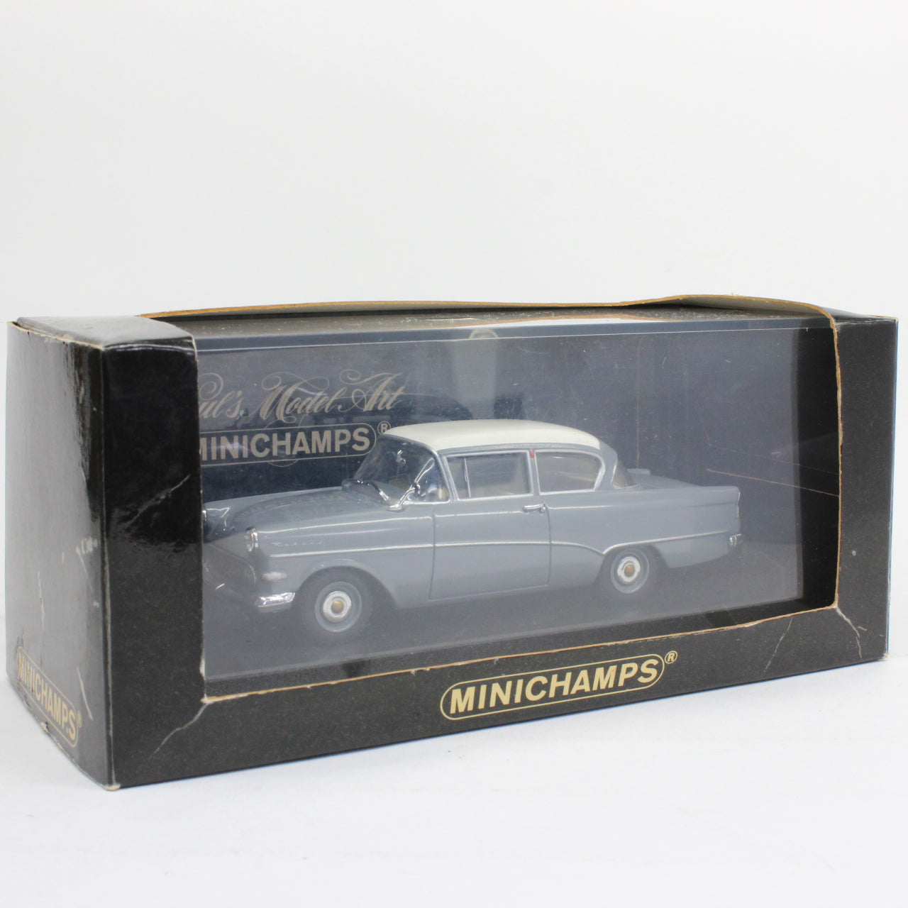 ミニチャンプス 1/43 オペル レコルト P1 サルーン 1958 ブルー