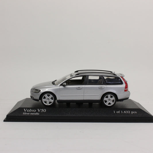 MINICHAMPS 1/43 Volvo V50 2003 (Silver)