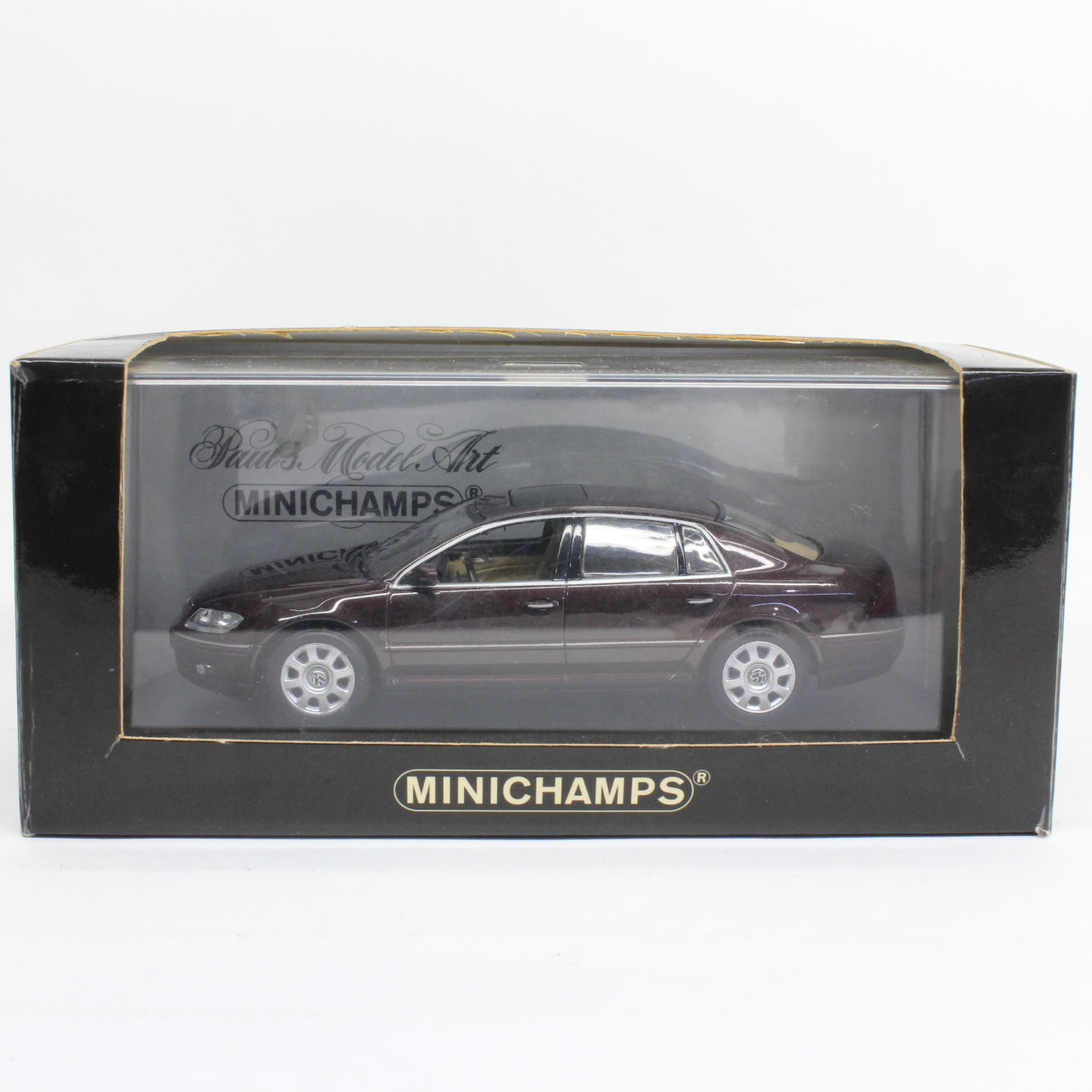MINICHAMPS 1/43 VW Phaeton 2002 (aubergine metallic)