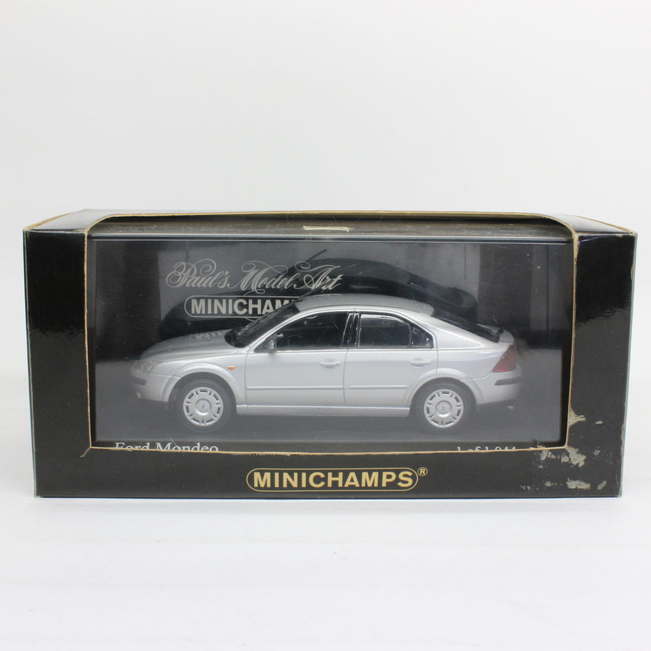 MINICHAMPS 1/43 Ford Mondeo Fastback 2001 (silver metallic)