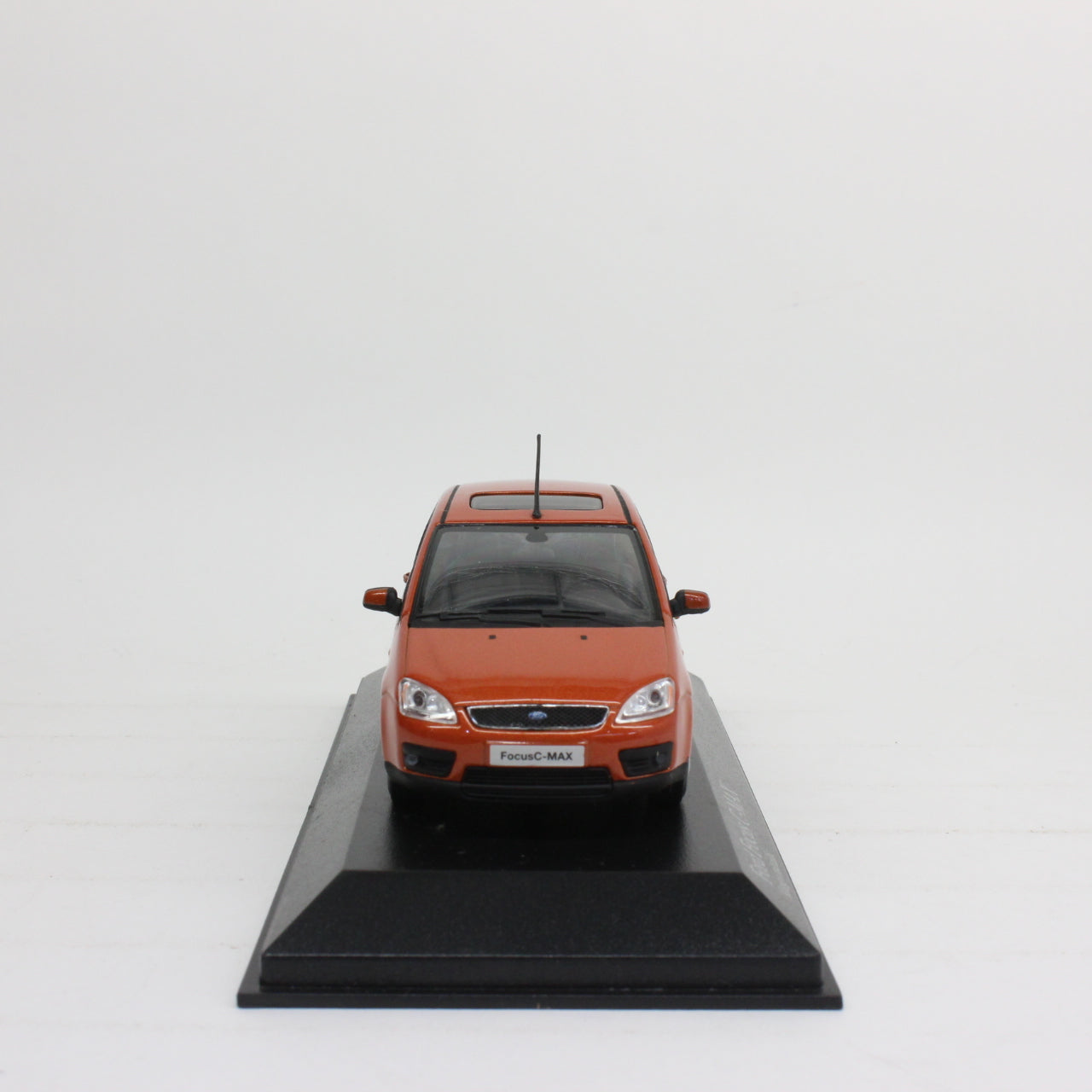 MINICHAMPS 1/43 Ford Focus C-MAX 2003 (Orange metallic)
