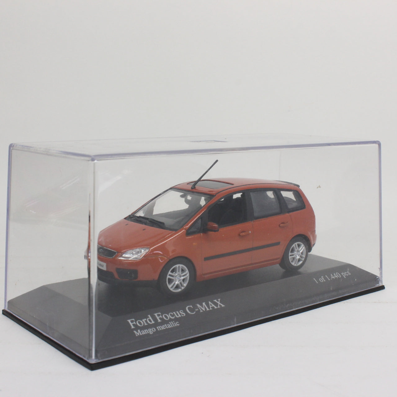 MINICHAMPS 1/43 Ford Focus C-MAX 2003 (Orange metallic)