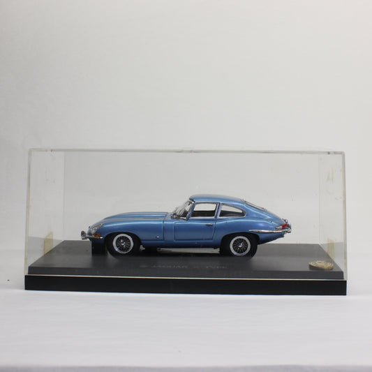 Kyosho / Museum Collection 1/43 Jaguar E-type Coupe Blue