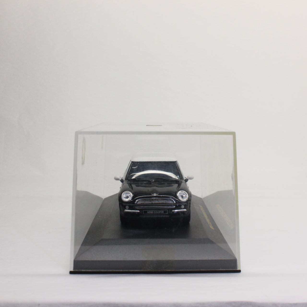 ixo 1/43 Mini Cooper Presentation 2000 Black