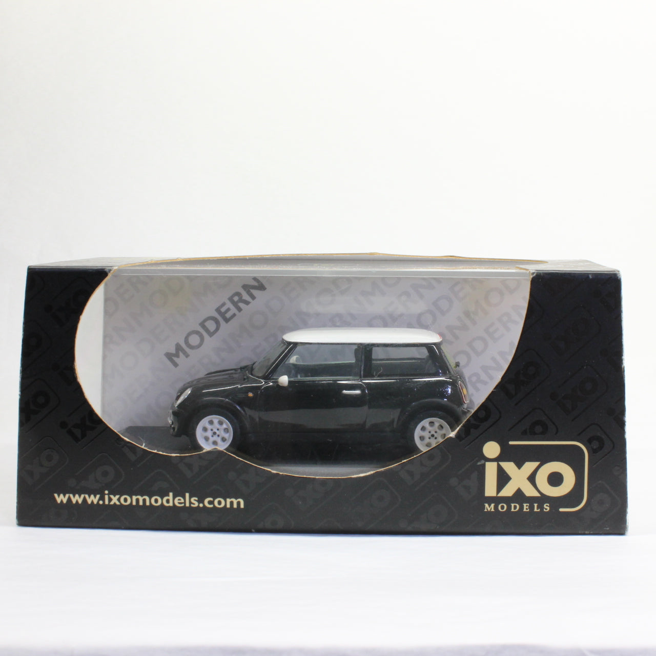 ixo 1/43 Mini Cooper Presentation 2000 Black