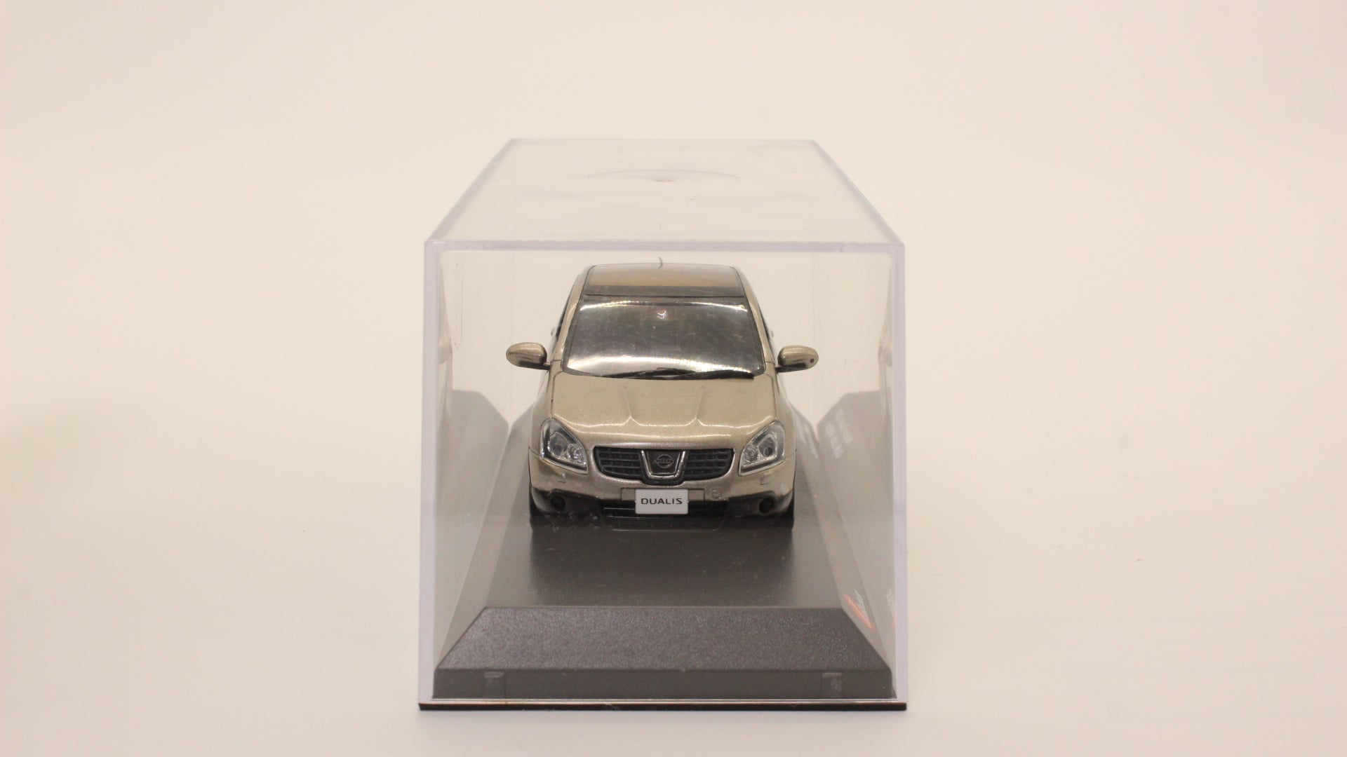 Kyosho / J Collection 1/43 Nissan Dualis 2007 Caffe Latte