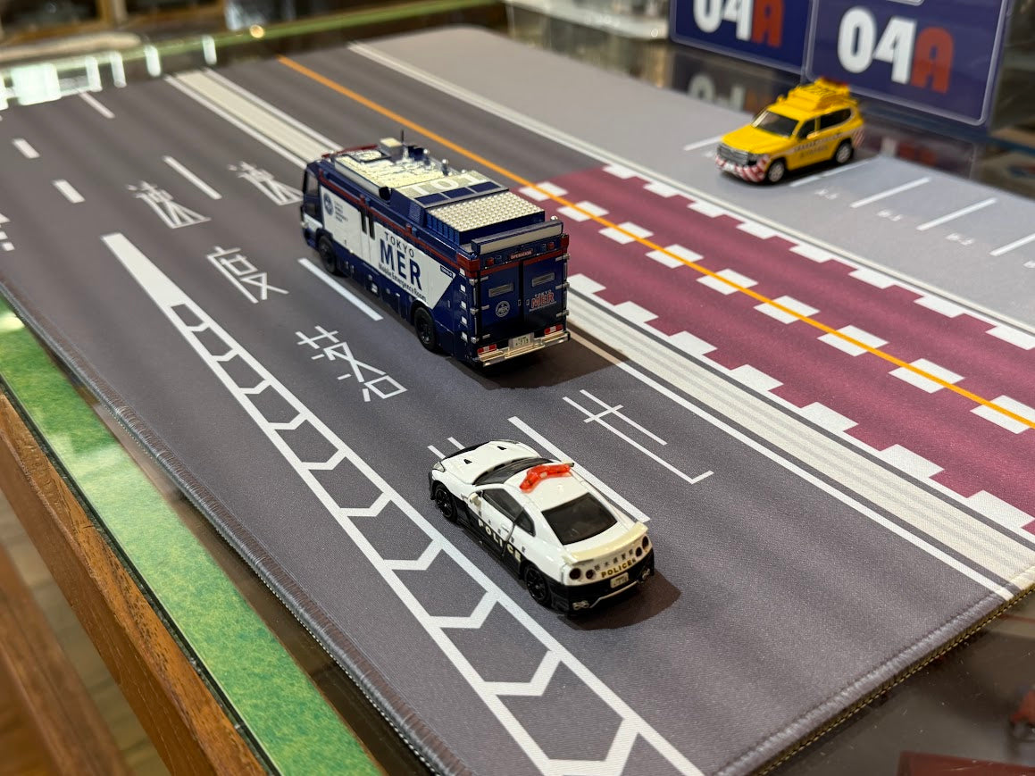 ASPEDA アスピーダ ミニカージオラママット 高速道路（速度落せ） 1/64