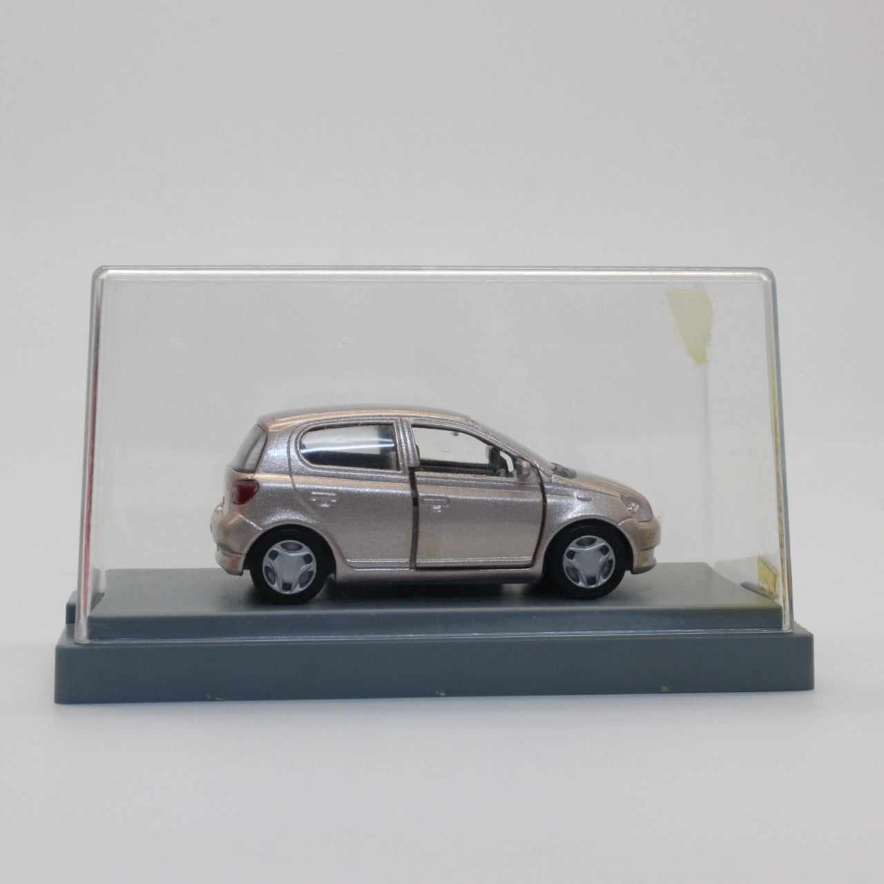 エポック社 エムテック 1/43 トヨタ ヴィッツ ペールローズメタリックオパール / Epoch M-Tech 1/43 Toyota Vitz Pale Rose Metallic Opal