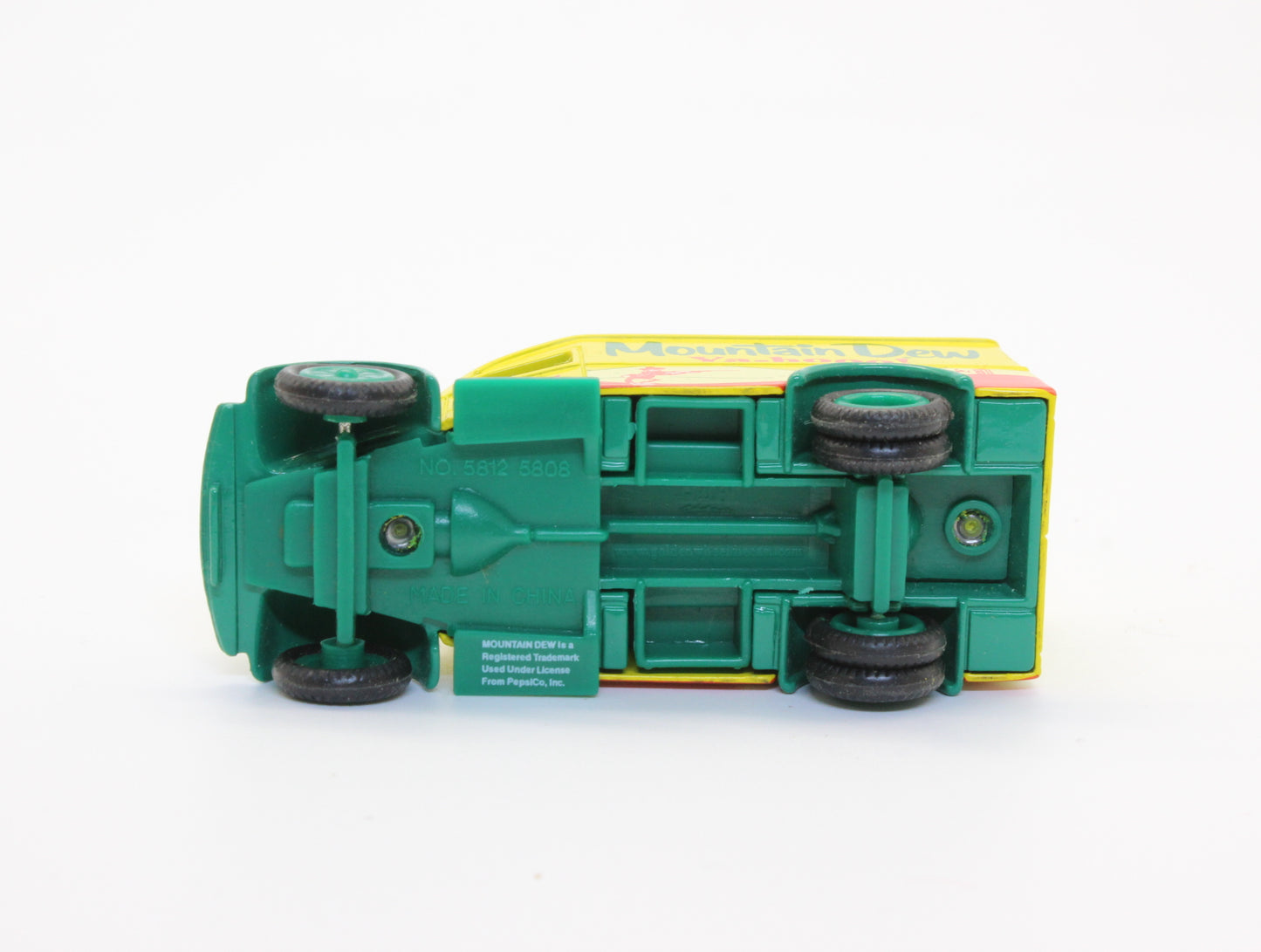 Golden Wheel マウンテンデュー トラック