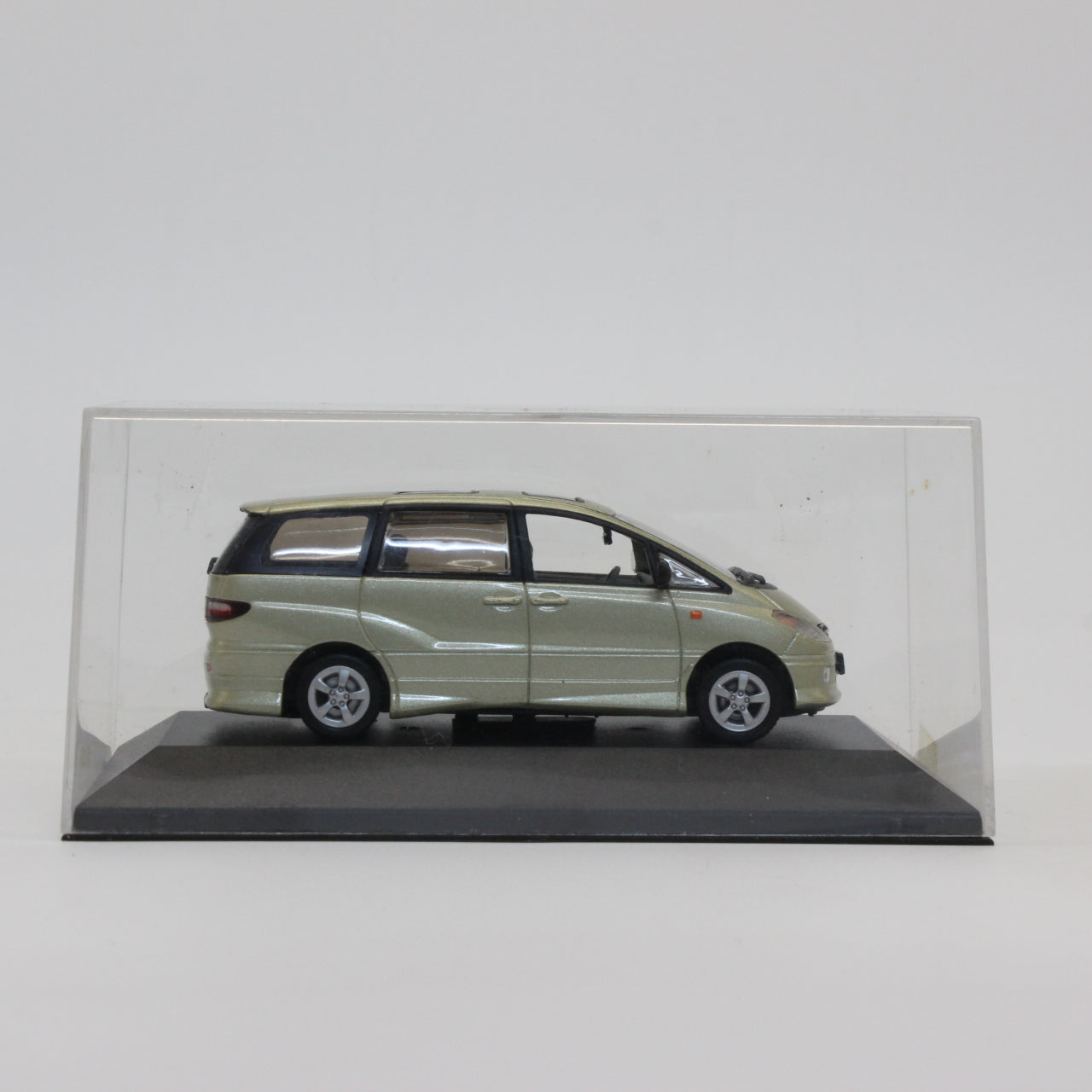 Kyosho / J Collection 1/43 Toyota ESTIMA AERAS sparkling beige metallic