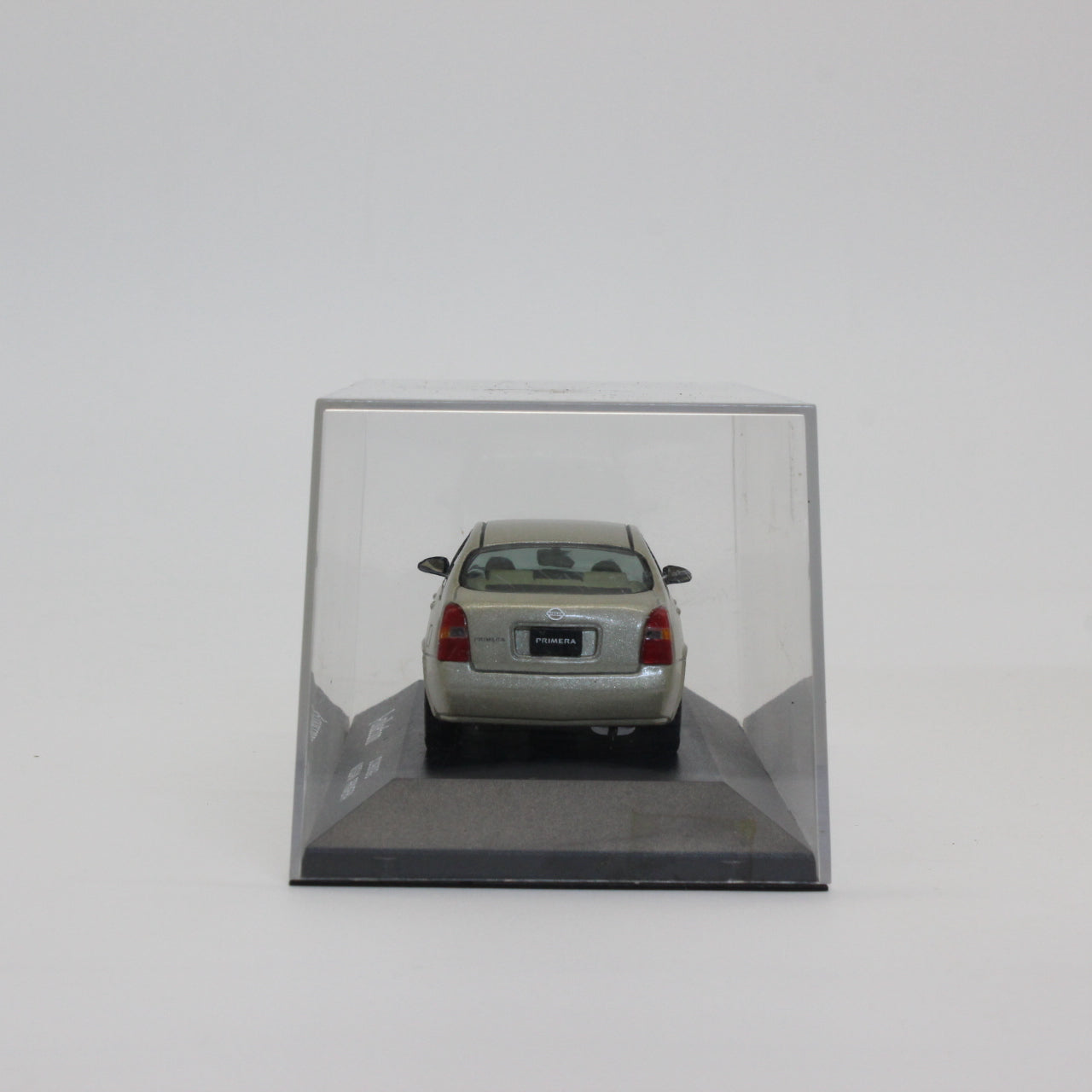 京商 / Jコレクション 1/43 日産 プリメーラ メタリックゴールド / Kyosho / J Collection 1/43 Nissan PRIMERA metalic gold