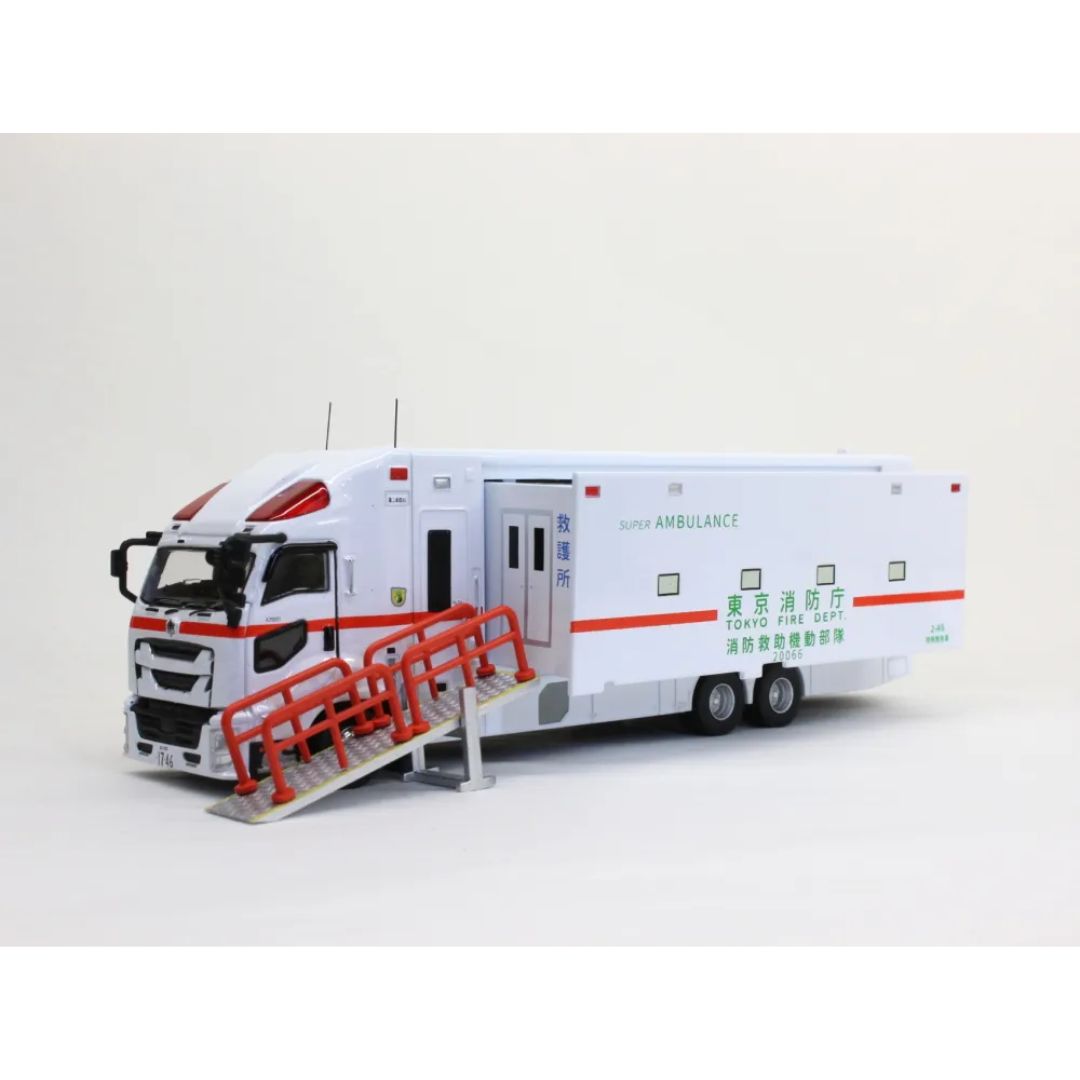 ACTCAR　1/64スケール　東京消防庁　スーパーアンビュランス　消防救助機動部隊　いすゞギガ（左拡幅ボディ・スロープ付）